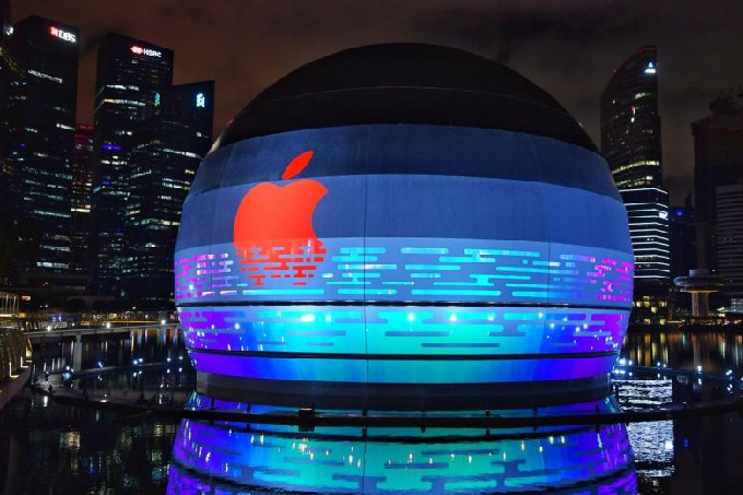 Apple Store Ketiga Singapura Berdiri di Atas Air
