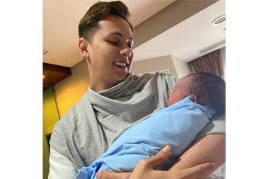 Ini Nama Anak Kelima Andhika dan Ussy Sulistiawaty