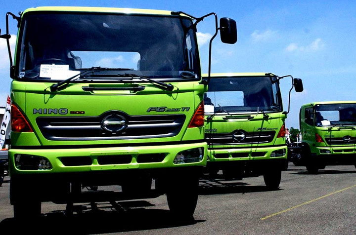 Hino 'Ngegas' Duluan Jajakan Suku Cadang di Marketplace