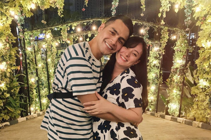 6 Pasangan Artis Ini Jalani Program Bayi Tabung