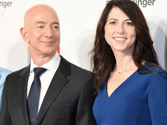 Perkenalkan, MacKenzie Scott! Janda Jeff Bezos Terkaya di Dunia