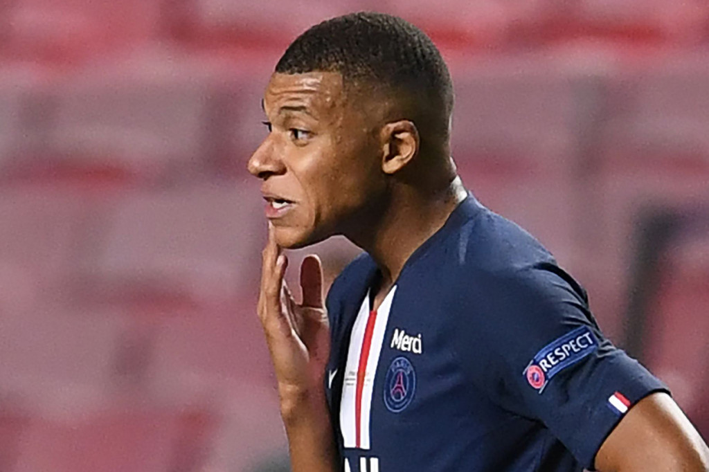 Kylian Mbappe Positif Covid-19