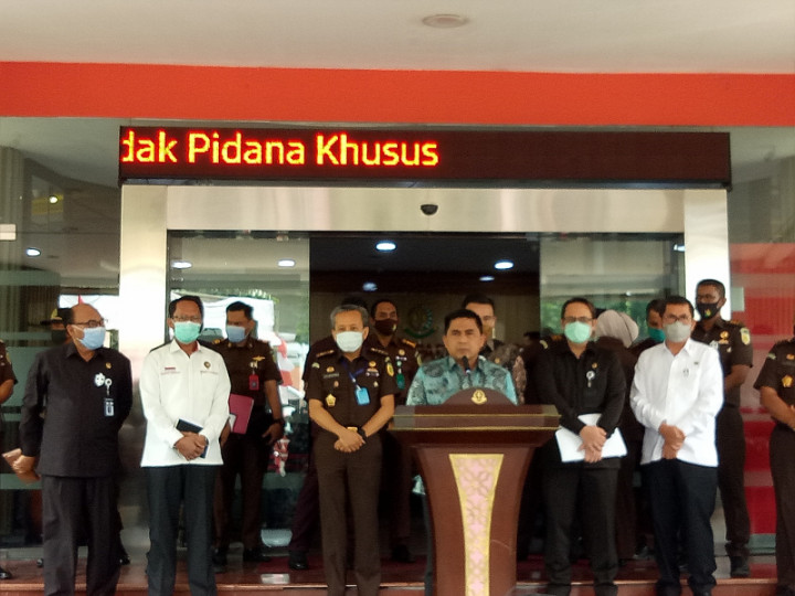 KPK Enggan Ambil Alih Kasus Pinangki Jika Masih <i>On Track</i>