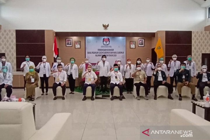 Pasangan Bakal Cagub-Cawagub Kalteng Jalani Tes Kesehatan