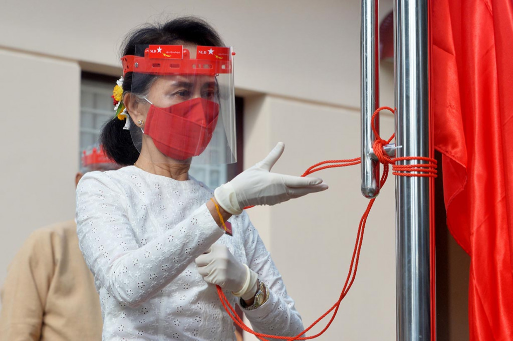 Suu Kyi Memulai Tahapan Pemilu Myanmar