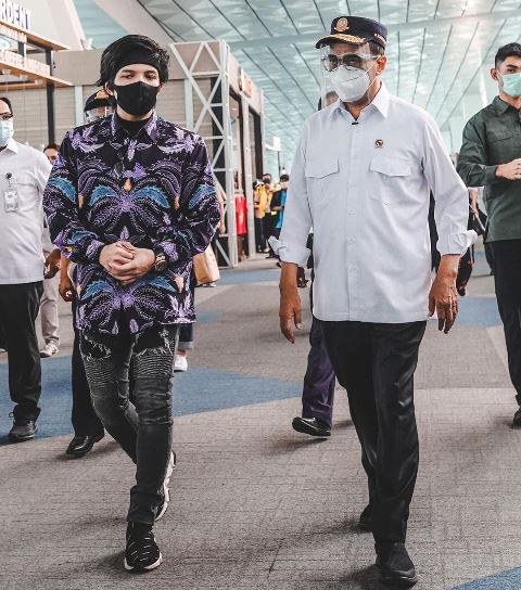 Pakaian Atta Halilintar Dianggap Tidak Sopan? Apa Kata Pengamat Fesyen