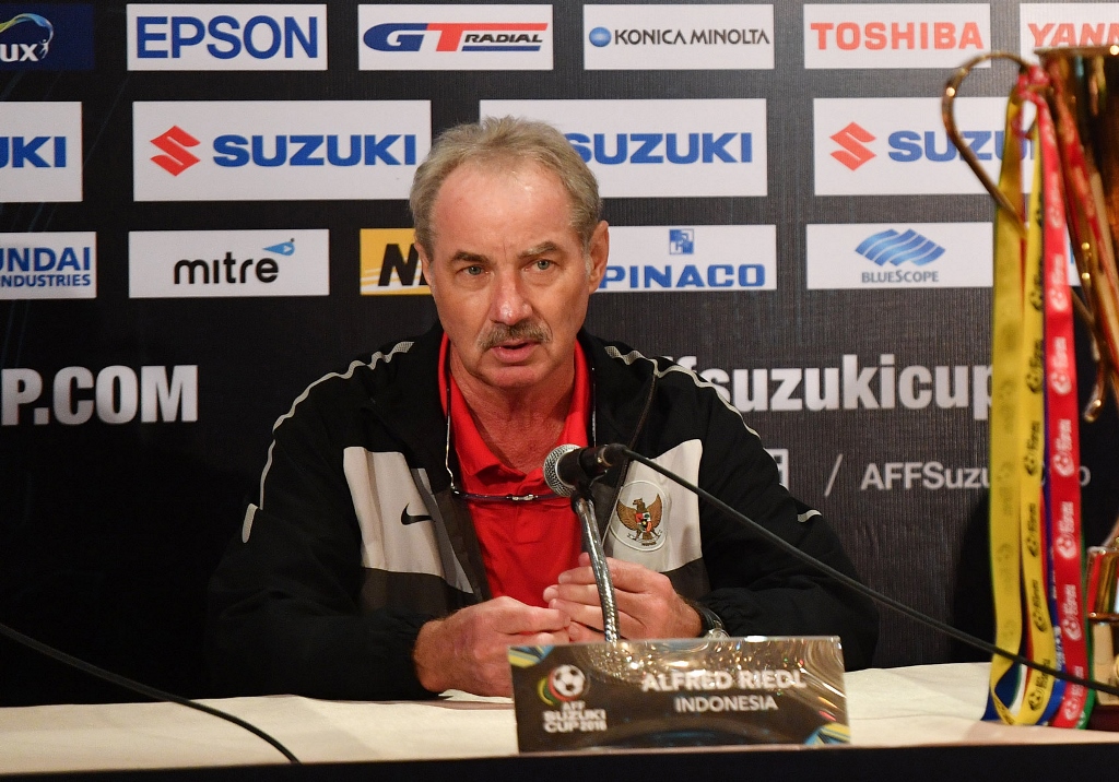 Alfred Riedl saat masih menukangi timnas Indonesia di Piala AFF 2016 (Foto: Antara/WAHYU PUTRO A )