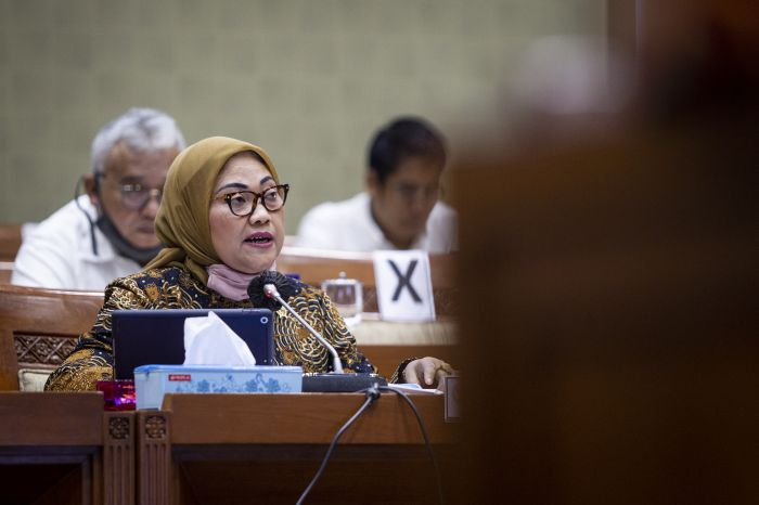 Subsidi Upah Belum Cair, Menaker: Sabar