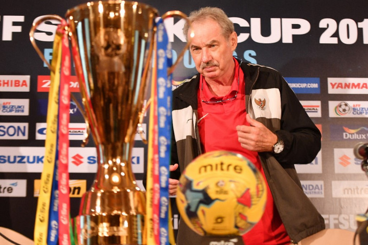 Alfred Riedl Meninggal, Ini 2 Momen Terbaik Timnas Indonesia Saat Dilatihnya
