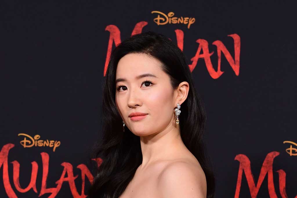 Liu Yifei, pemeran Mulan (Foto: AFP/Frederic J Brown)