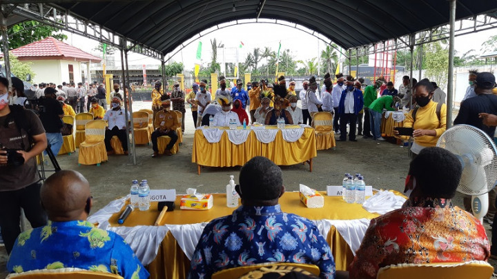 Komisioner Bawaslu Keerom dan Supiori Bebas Covid-19