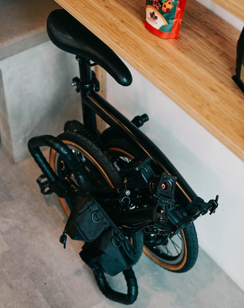 Sedang mencari sepeda lipat dengan harga terjangkau? Berikut rekomendasi sepeda lipat di bawah Rp10 juta. (Foto: Ilustrasi. Dok. Aviv Rachmadian/Unsplash.com)