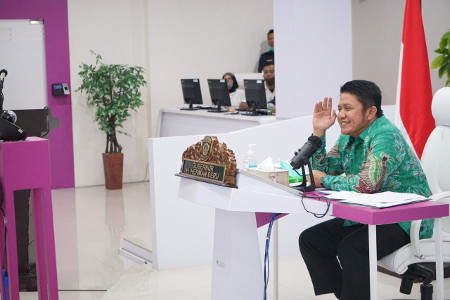 Herman Deru Gubernur Paling Populer dari Pulau Sumatra