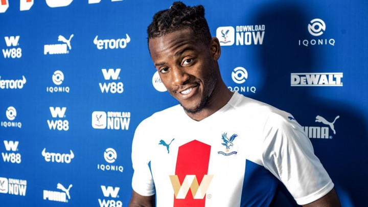 Chelsea Pinjamkan Batshuayi ke Crystal Palace