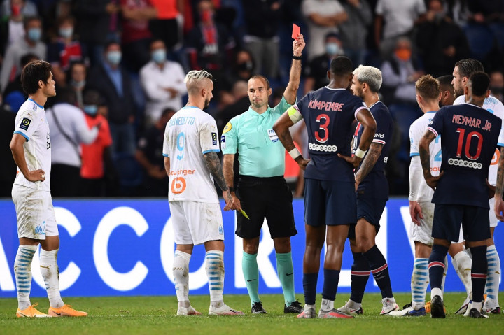 Diwarnai Lima Kartu Merah, Marseille Sukses Tundukkan PSG