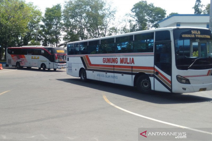 Pengetatan PSBB Jakarta Berdampak Penurunan Arus Bus di Solo