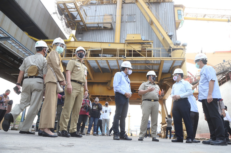Forum Komunikasi Pimpinan Kota (Forkopimko) Jakarta Utara meninjau langsung penerapan protokol kesehatan sejumlah kawasan industri. Medcom.id/Yurike Budiman.