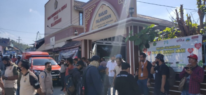 Polisi Rekonstruksi Penikaman Syekh Ali Jaber