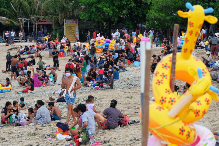 Libur Hari Raya Galungan, Pantai Sanur Dipadati Wisatawan