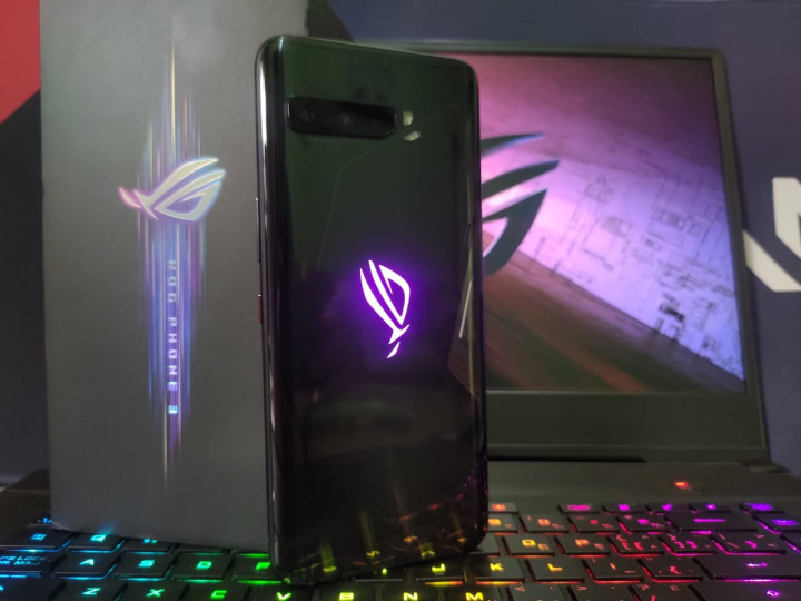 Unboxing HP Gaming Asus ROG Phone 3, Dapat Apa Saja?