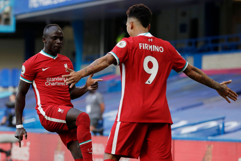 Liverpool Bekuk 10 Pemain Chelsea 2-0