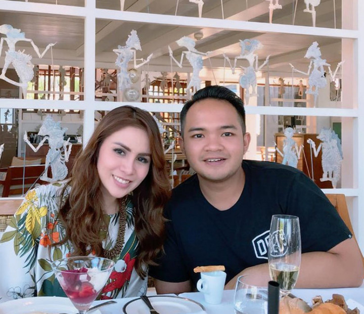 Mengenal Nicola Reza Samudra, Suami Momo Geisha