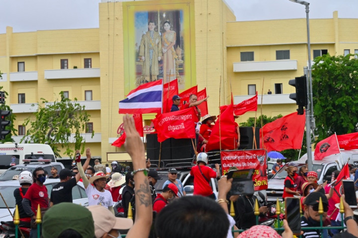 Mengenal Lese Majeste yang Melindungi Monarki Thailand