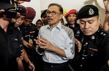 Anwar Ibrahim Gagal Hentikan Gugatan Grasi Kasus Sodomi