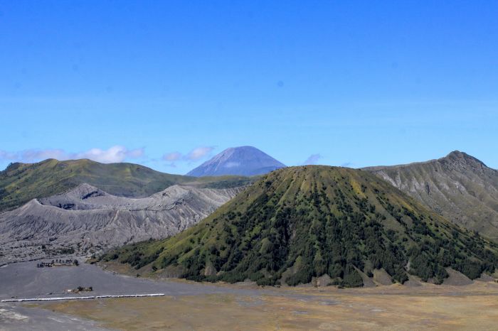 Pendakian Gunung Semeru Dibuka Lagi 1 Oktober
