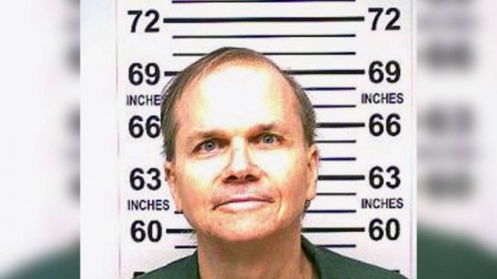 Merasa Layak Dihukum Mati, Pembunuh John Lennon Minta Maaf kepada Yoko Ono