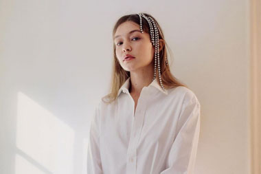 Pesan Manis Gigi Hadid Sambut Kehadiran Anak Pertama