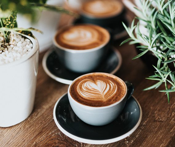 4 Bahan yang Sebaiknya Tidak Ditambahkan pada Kopi