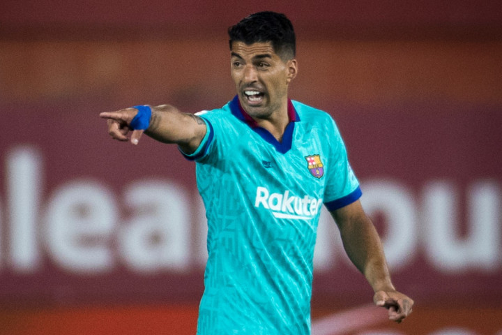 Disaksikan Messi, Perpisahan Luis Suarez Berlangsung Emosional