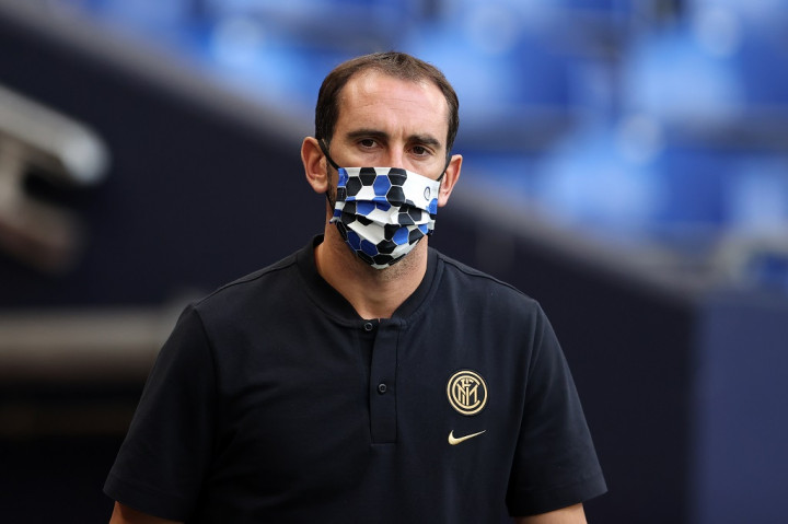 Resmi, Cagliari Boyong Bek Inter Diego Godin