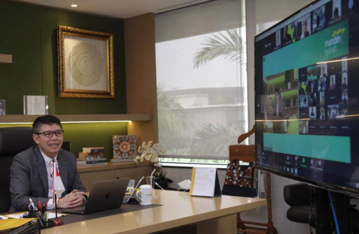 Perbankan Syariah, Berjibaku di Tengah Gempuran Covid-19