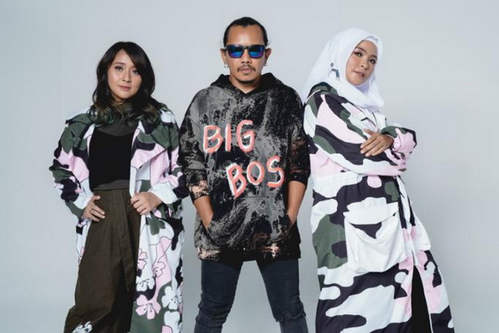 Cella Kotak Merinding Garap Lagu Manusia Manusiawi dengan Suara Cak Nun