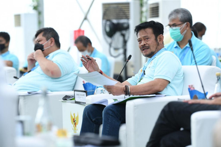 Mentan Ajak Semua Pihak Konsisten Bantu Petani