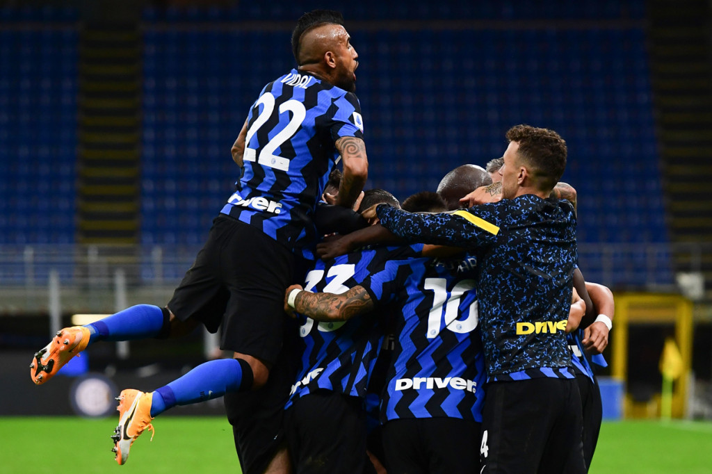 Inter Milan Kalahkan Fiorentina 4-3