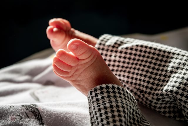 Hal yang Dilarang Diberikan pada Anak Usia 0-6 Bulan