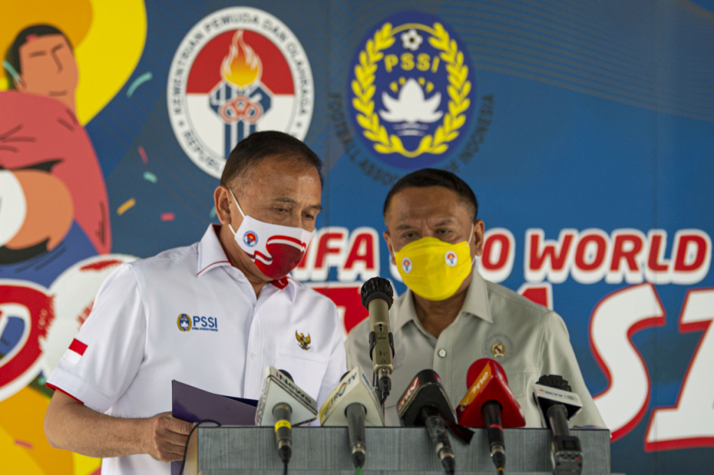 Liga 1 dan Liga 2 Resmi Ditunda Hingga November