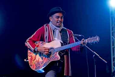 Musisi Tanah Air Kenang Ulang Tahun Glenn Fredly