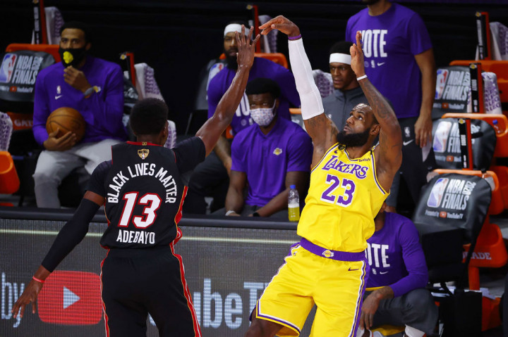 Lakers Tundukkan Heat di Gim Pertama Final NBA