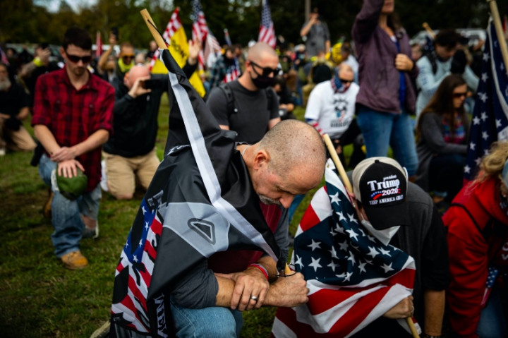 Trump Tegaskan Ia Mengutuk Semua Supremasi Kulit Putih