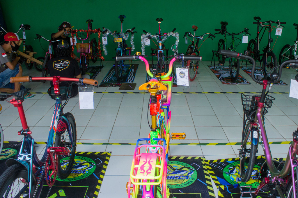 Keseruan Kontes Modifikasi Sepeda  Mini  di  Karawang Medcom id