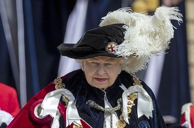 Ratu Inggris Tekankan Pentingnya Media Terpercaya Selama Pandemi