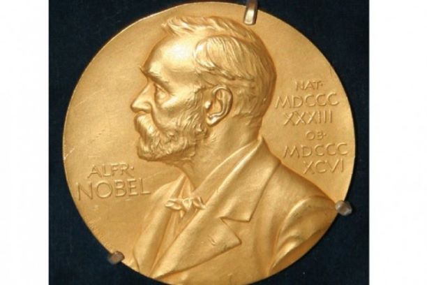 Nobel Fisika 2020 Diberikan Kepada Para Penemu 'Black Hole'