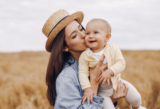 4 Mitos Tentang Perawatan Bayi yang Tidak Boleh Dipercaya!