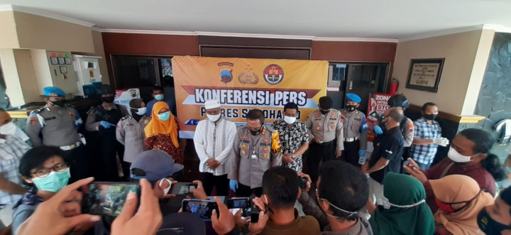 Warga Sukoharjo Koyak Kitab Suci, Diduga Idap Gangguan Jiwa