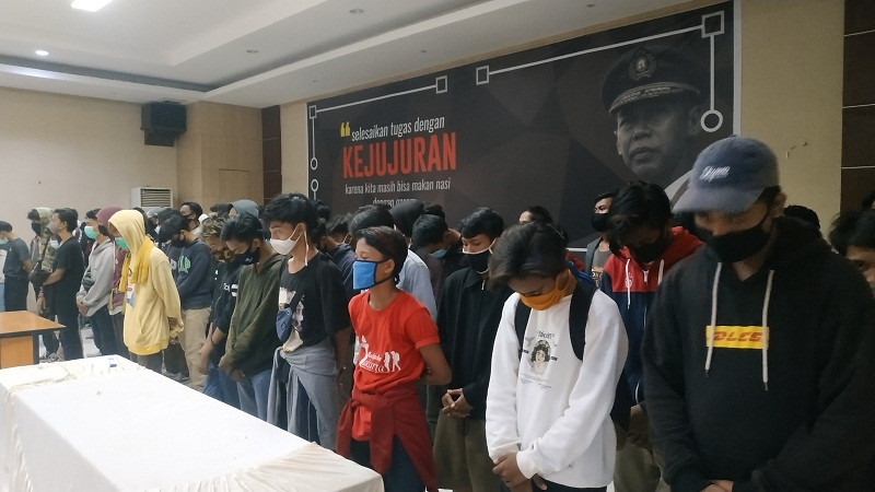  Ratusan remaja ditangkap Polres Metro Bekasi Kota sejak Kamis 8 Oktober 2020 hingga hari ini, Jumat 9 Oktober 2020. Antonio/Medcom.id.
