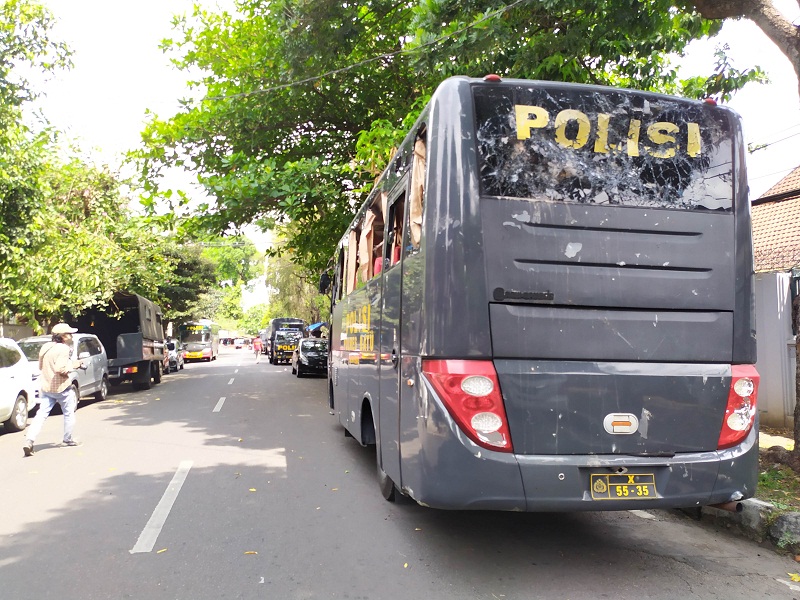 Kerusakan akibat demo di Malang, Jatim. Medcom.id/Daviq Umar